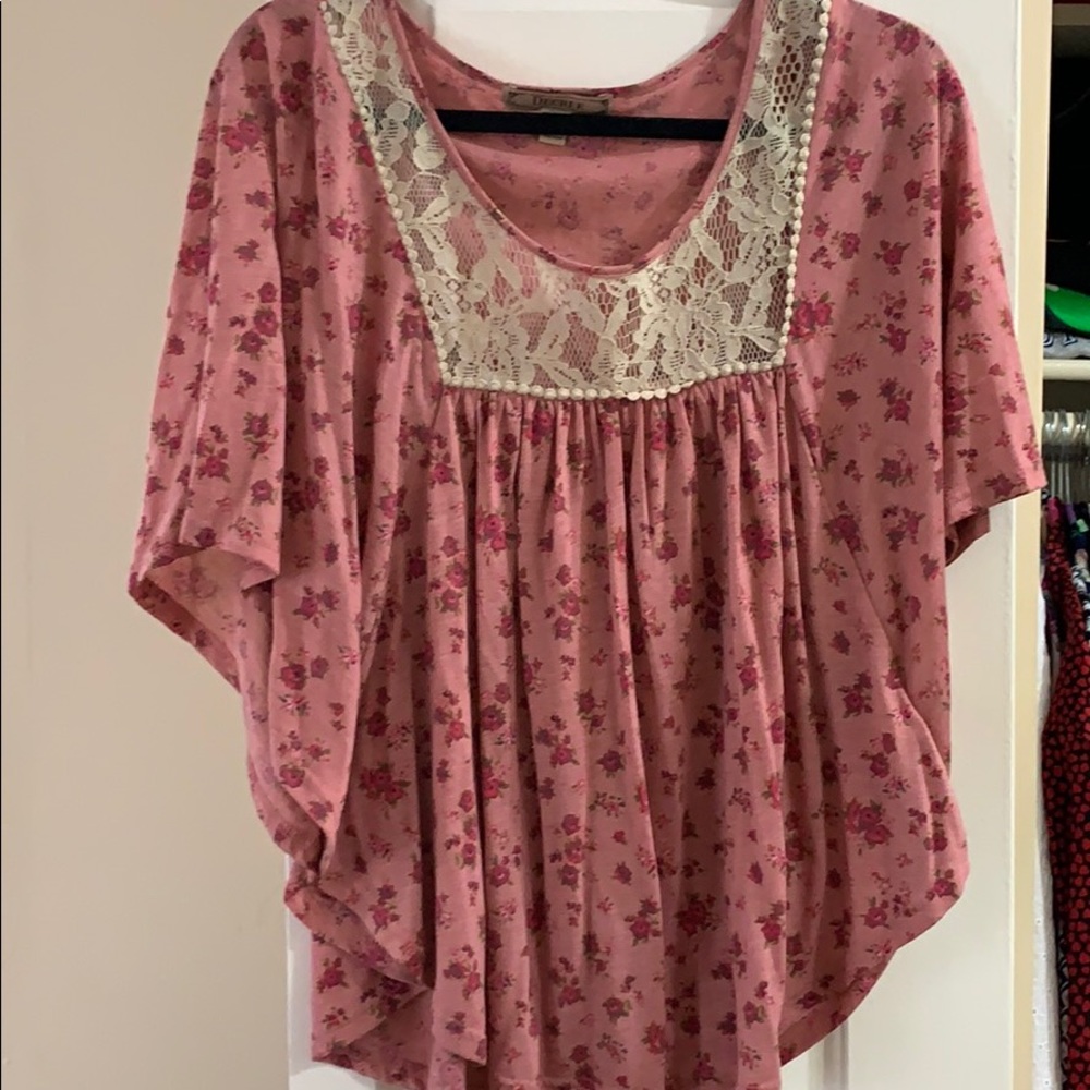 Decree pink floral top